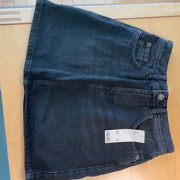Urban Outfitters Dresses & Skirts - Urban outfitters black denim skirt